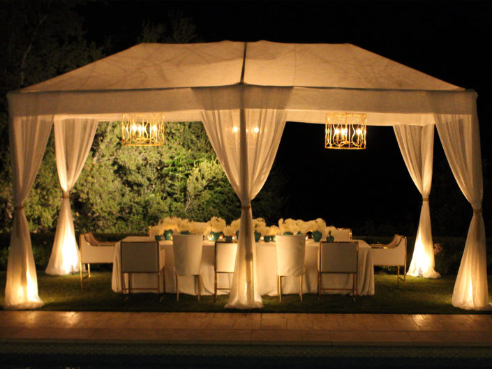 white tent, dinner party, gold accents, ojai celebration, event producers, los angeles events, warm lighting
