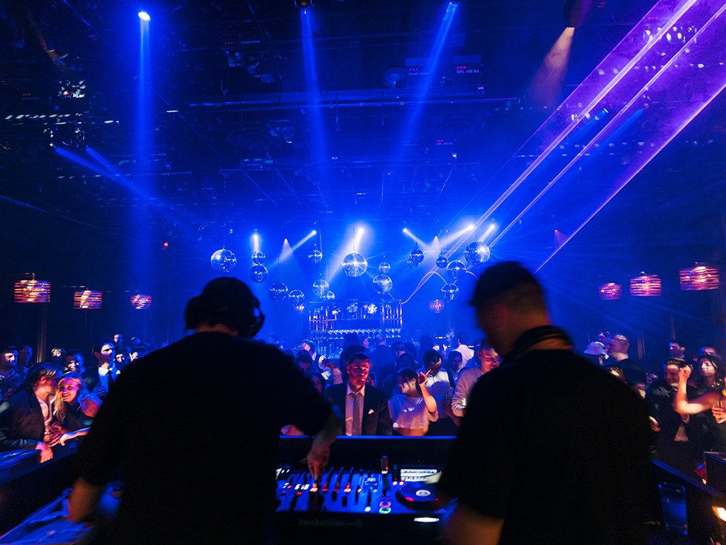 DJ performers